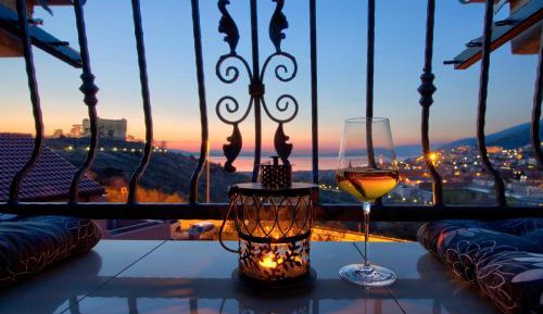 Studio with Balcony and Sea View