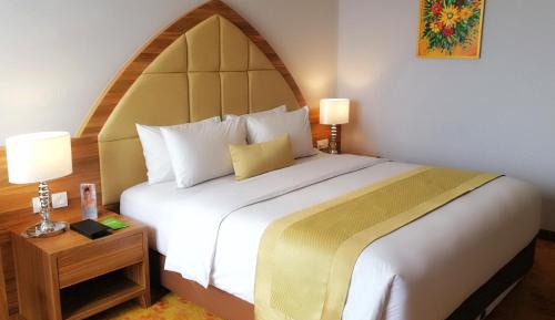 Deluxe King Room