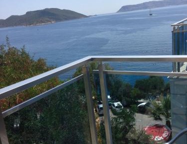 Deluxe Double Room with Partial Sea View