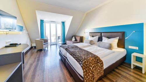 Large Double Room
