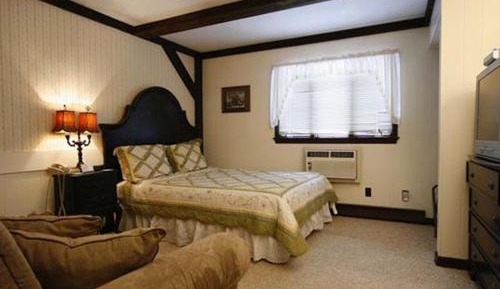 King Suite with Spa Bath