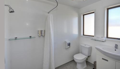 Two-Bedroom Apartment (5 Adults)