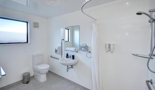 Two-Bedroom Apartment (4 Adults)