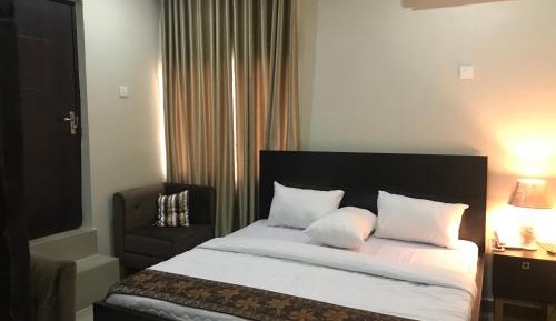 Large Double or Twin Room