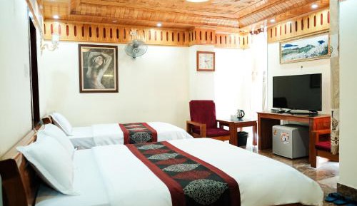 Deluxe Suite