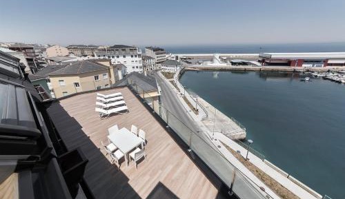 One-Bedroom Apartment with Terrace