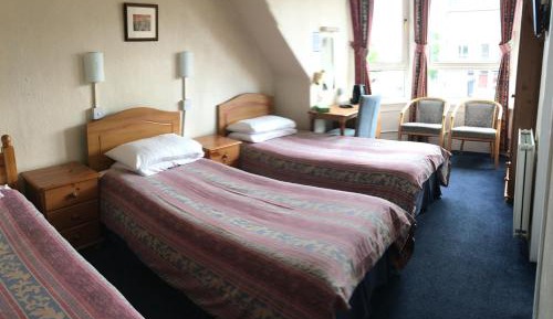 Triple Room with Private Bathroom