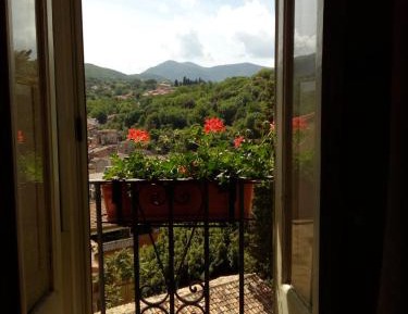 Double Room with Mountain View