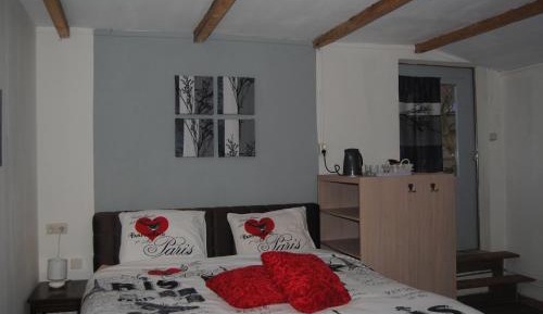 Basic Double Room