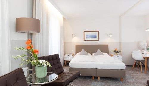 Large Double Room