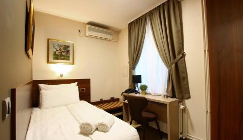 Small Single Room