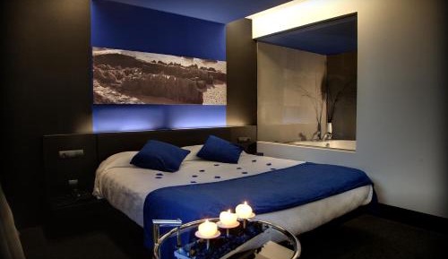 Deluxe Room with Spa Bath
