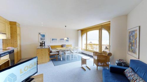 Apartment with Lake View