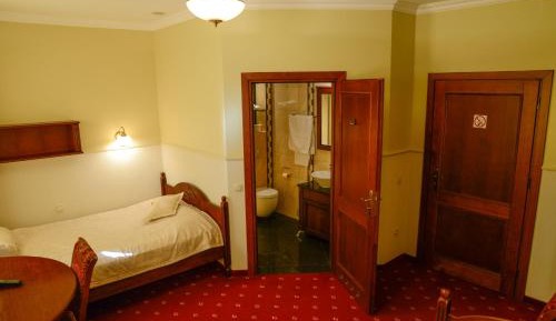 Standard Double or Twin Room with Garden View