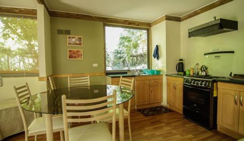 Bungalow (4 Adults)