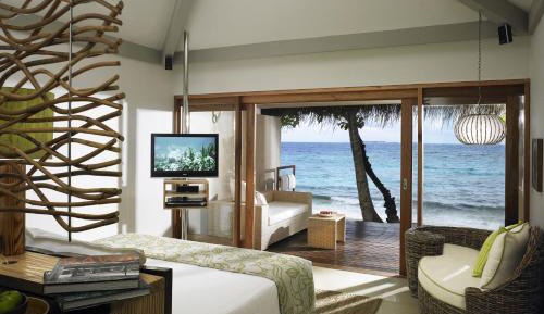 Superior Beach Villa