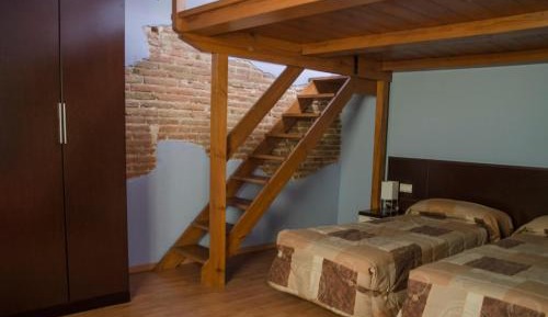 One-Bedroom Apartment (4 Adults)