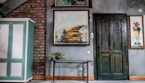 Studio - str. Mecanicilor 49