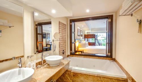 Riviera Family King Junior Suite Single