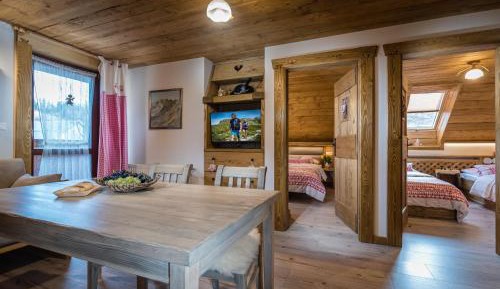 Deluxe Two-Bedroom Apartment with Terrace