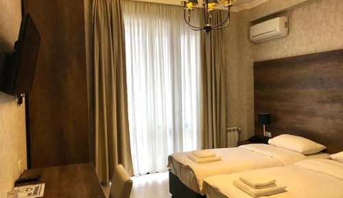 Deluxe Double or Twin Room with Balcony