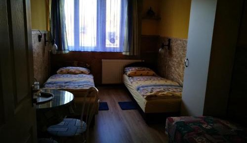 Basic Triple Room