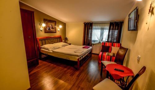 Double Room with Private Bathroom