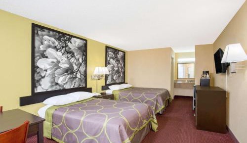 Queen Room with Two Queen Beds - Non-Smoking
