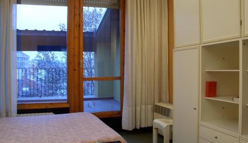 One-Bedroom Apartment with Terrace - Split Level