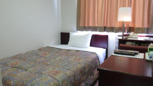 Small Double Room - Smoking