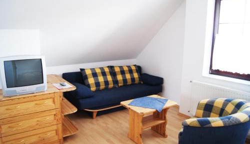 Studio (2 Adults)
