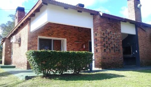 Bungalow (6 Adults)