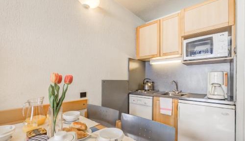 Standard Studio with Balcony (4 People) - Saturday