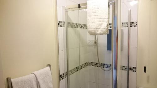 Double or Twin Room with Shower
