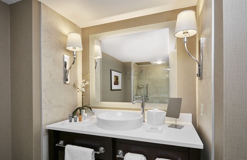 University City Hotel | The Inn at Penn, A Hilton Hotel