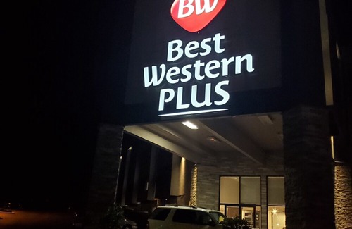 Renton Hotel | Best Western Plus Renton Inn
