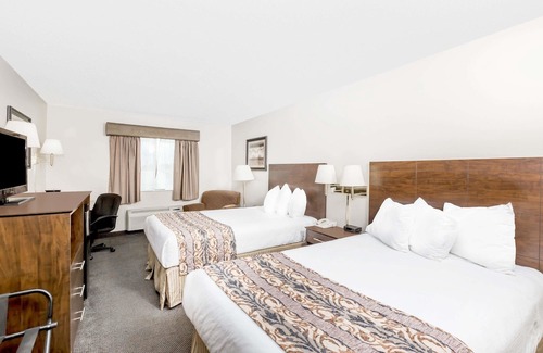 Le Mars Hotel | Baymont by Wyndham LeMars