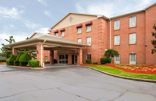 Germantown Hotel | Quality Inn & Suites Germantown North