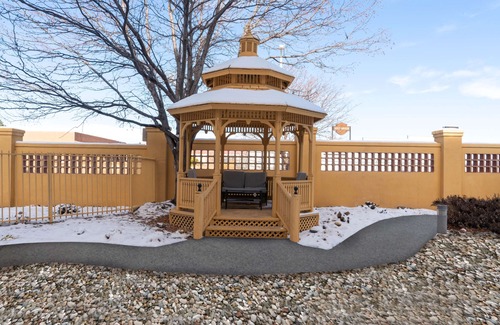 Pueblo Hotel | La Quinta by Wyndham Pueblo