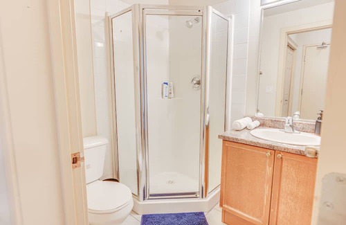 North Central Edmonton Apartment | 2Bed2Bath 11th Floor Suite in Heart of Downtown