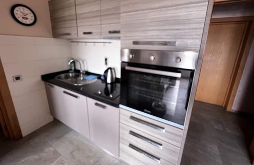 Haut Founty Apartment | CENTRAL CHARMING STUDIO 15 mins from the beach