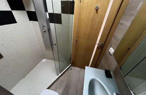 Haut Founty Apartment | CENTRAL CHARMING STUDIO 15 mins from the beach