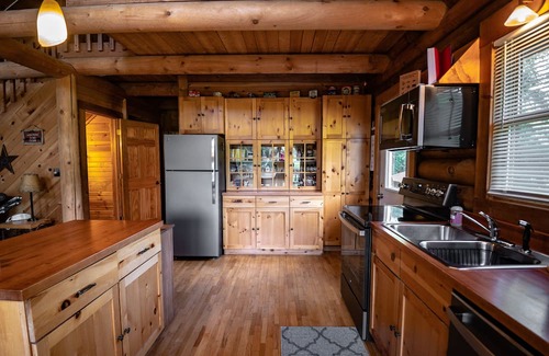 Ferryville Cabin | The Rustic Lodge, Romantic, Secluded on Stream in the Driftless- Hot Tub