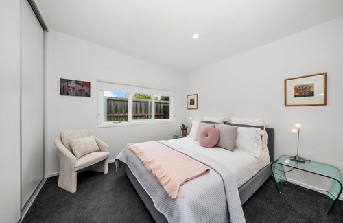Lauderdale House | Beach Side Luxury Accommodation