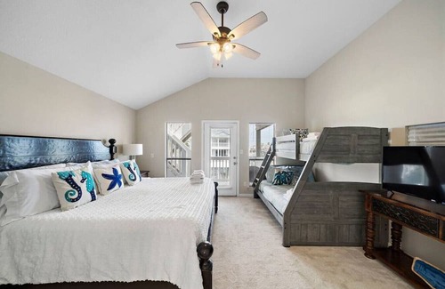 Galveston House | Seas the Day by BeachBox! Waterfront! Boat Slip!