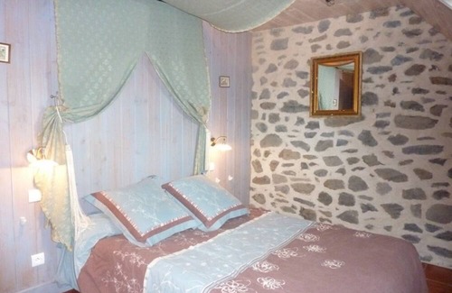 Collandres Cottage | Gite Collandres, 3 bedrooms, 6 persons