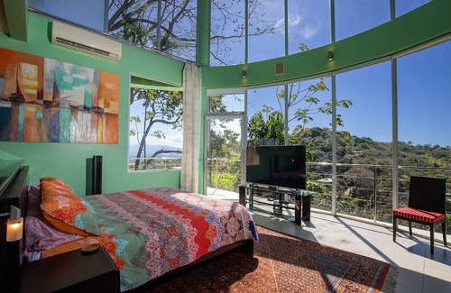 Valle Pura Vida House | Impressive ocean and sunset views- 5br Home in Manuel Antonio with Infinity Pool