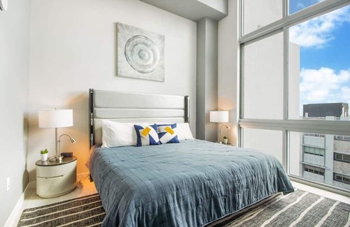 Northeast Miami Apartment | Modern 2 BR w/pool/parking in MIA DESIGN DISTRICT