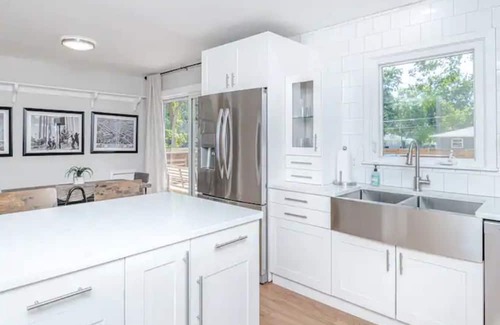 Columbia House | Remodeled and centrally located home in Columbia