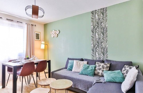 Les Sables d'Olonne Apartment | Cozy apartment, ideally located in the city center
